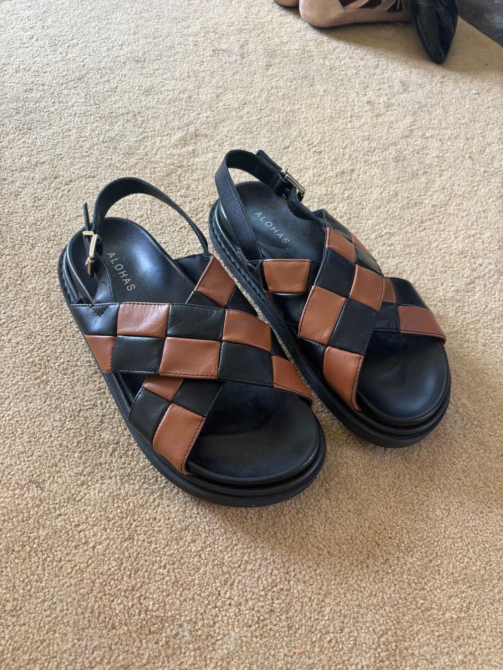 ALOHAS Black and Brown Woven Leather Sandals